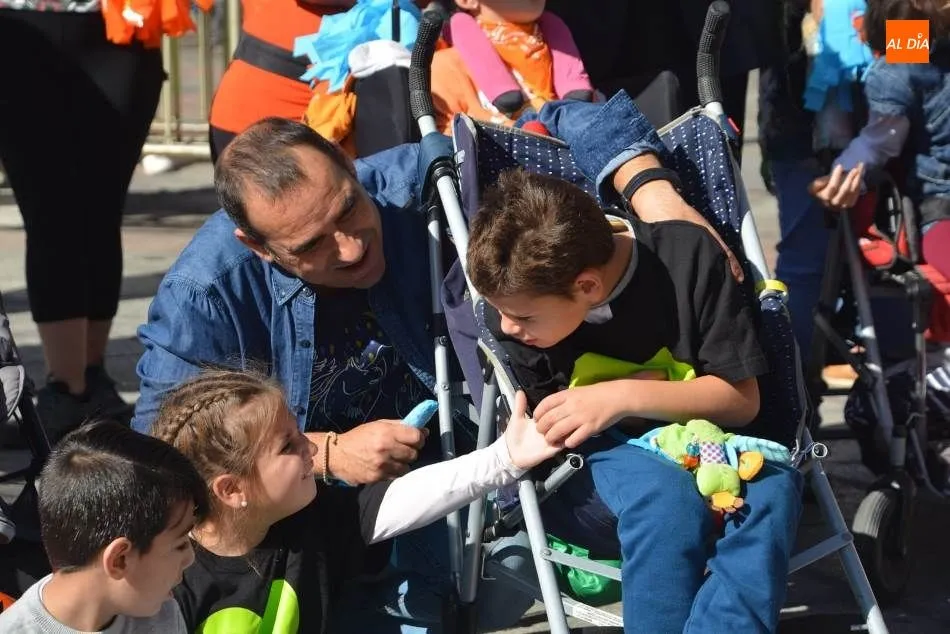 Actos de Aspace en la Plaza Mayor, con motivo del Día Mundial de la Parálisis Cerebral. Foto de Lydia González