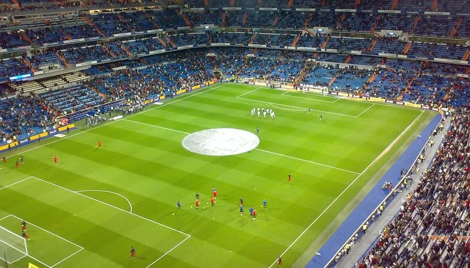 Debo ser pragmático como José Ingenieros: “Los que se quejan de la forma como rebota la pelota, son aquellos que no la saben golpear”