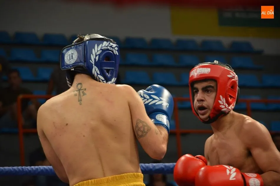 Un combate de la velada / Lydia González