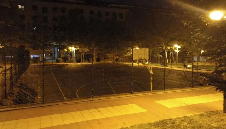 Cancha deportiva del barrio de Capuchinos