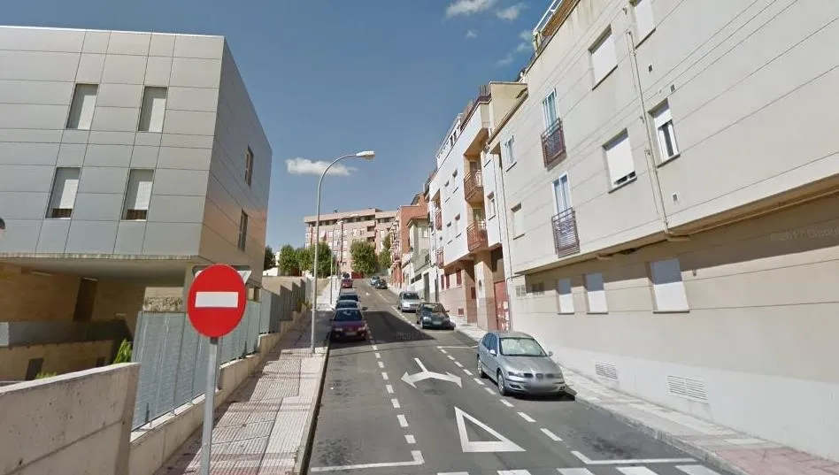 Calle Río Segre, donde estaban alguno de los vehículos afectados. Foto de Google Maps