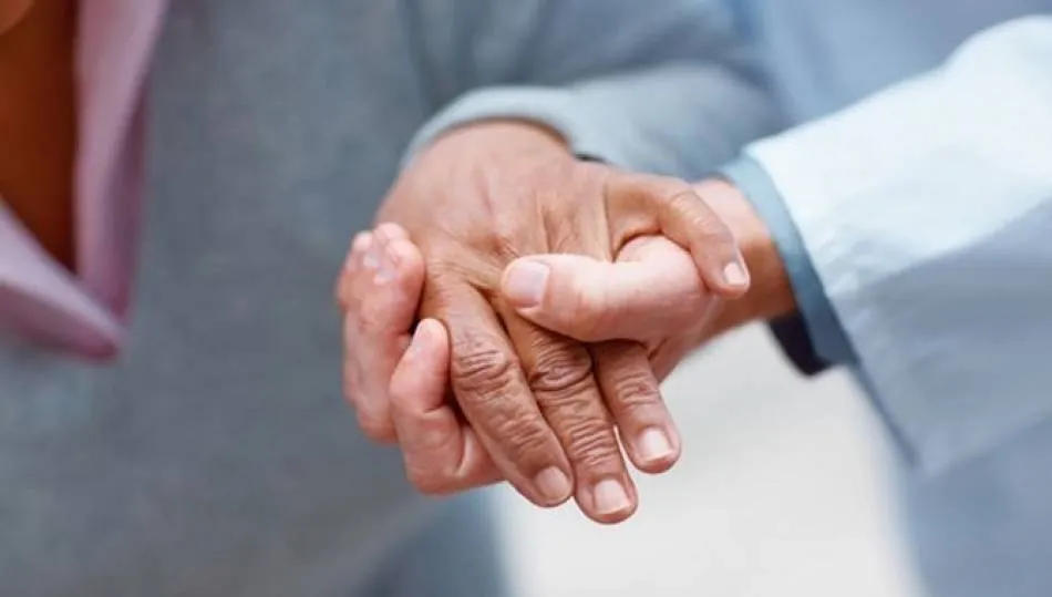 Los cuidados paliativos normalmente se aplican a pacientes que cursan con enfermedades terminales