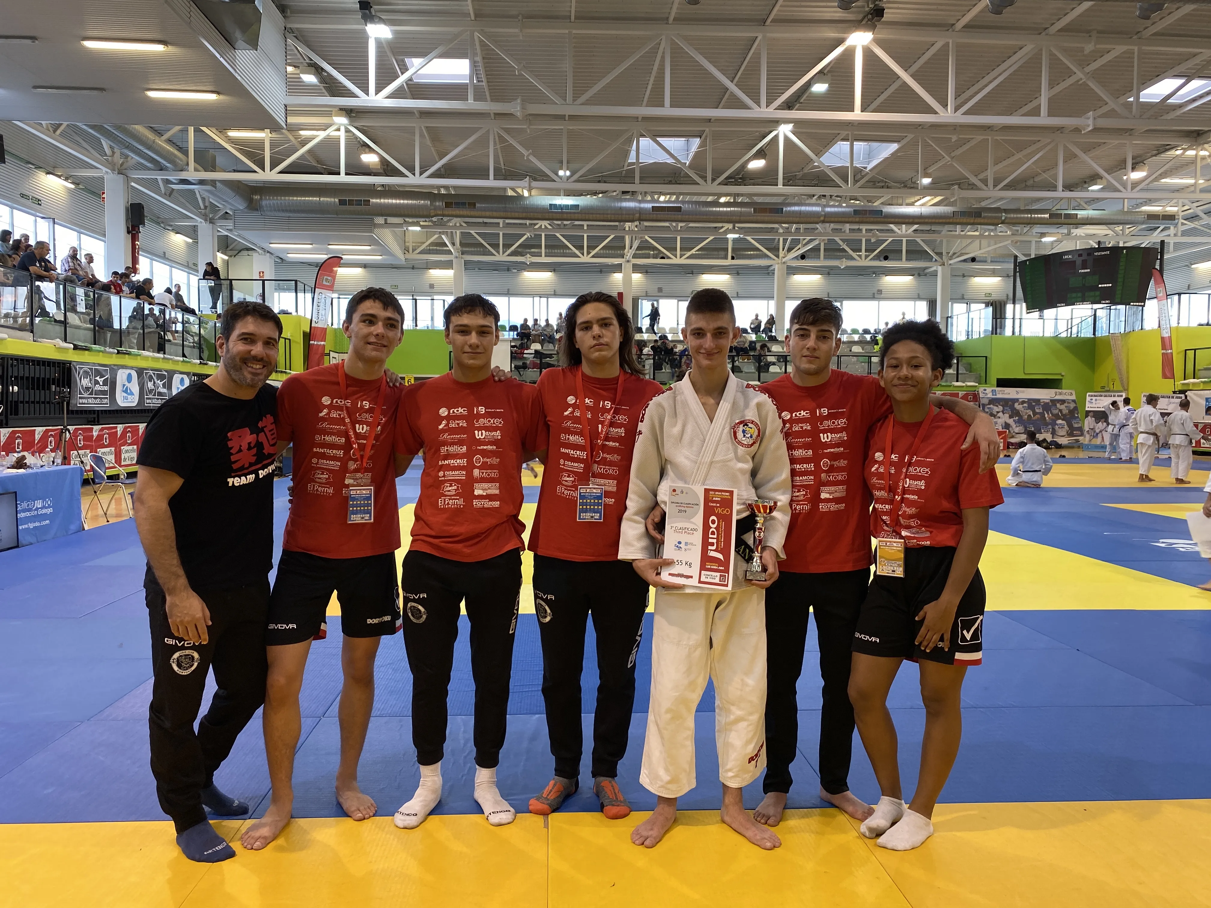 Los seis representantes del Doryoku