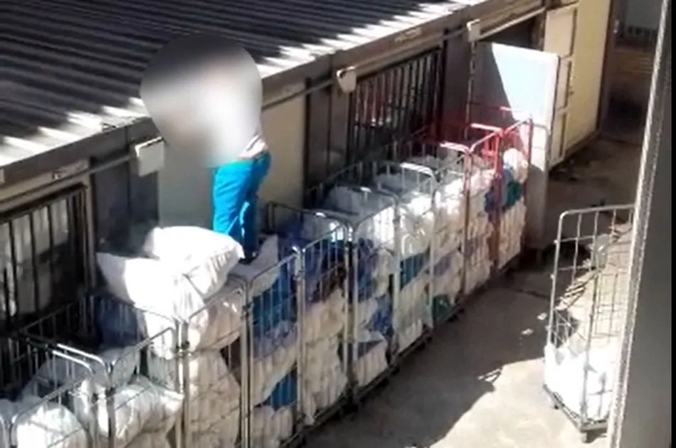 Denuncian la repetida violación de los protocolos de asepsia en la ropa hospitalaria de...