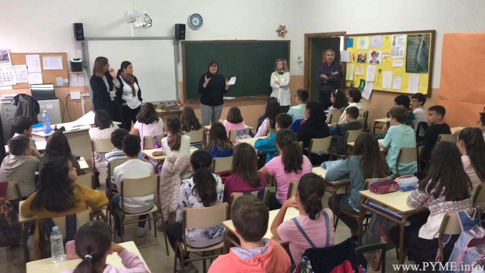 Presentación en colegios de Salamanca del I Concurso de Dibujo ‘La Navidad en mi comercio’
