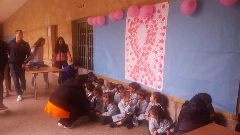 El colegio Calasanz se viste de rosa  