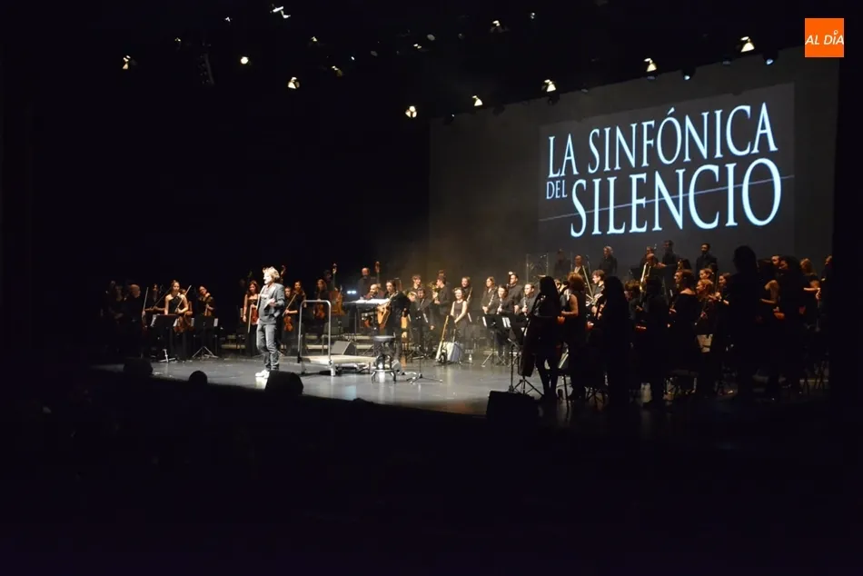 La Sinfónica del Silencio, en el CAEM. Foto: Lydia González