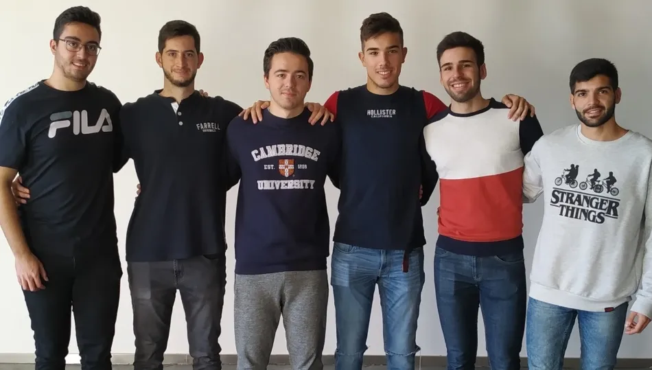 El equipo UPNASA está formado por Gabriel Jiménez, Gonzalo Martín, Jorge Vallejo, Francisco Javier Bellido, Guillermo Fuentes y Alejandro Marcos