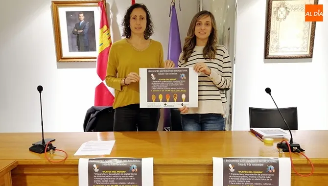 Las concejales Pilar García y Fatiga Manzano presentaban en el Ayuntamiento el I Encuentro Intercultural