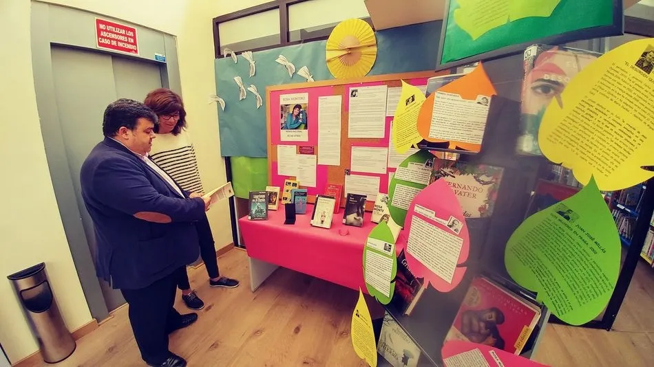 Exposición general dedicada a los Derechos Humanos presente en la biblioteca durante todo el año