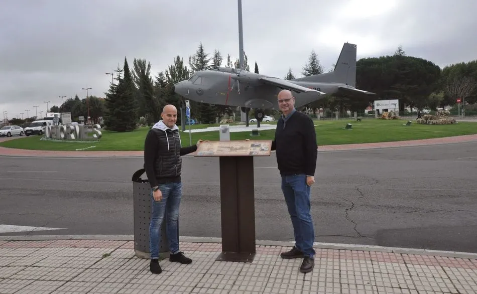 El Ayuntamiento de Santa Marta instala nueva señalización para dar a conocer los museos de la...