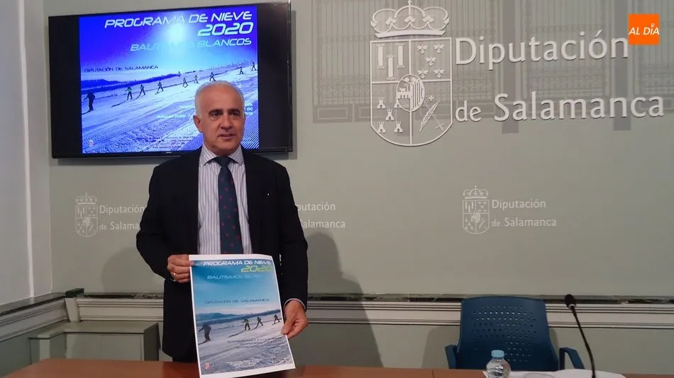 El diputado de Deportes, Jesús María Ortiz, presenta el programa Bautismos Blancos