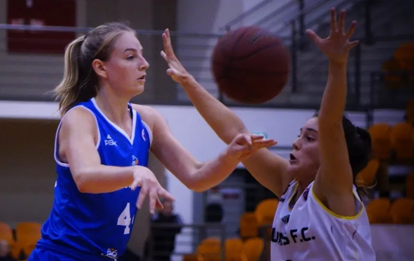 Samuelson, ante el Olivais