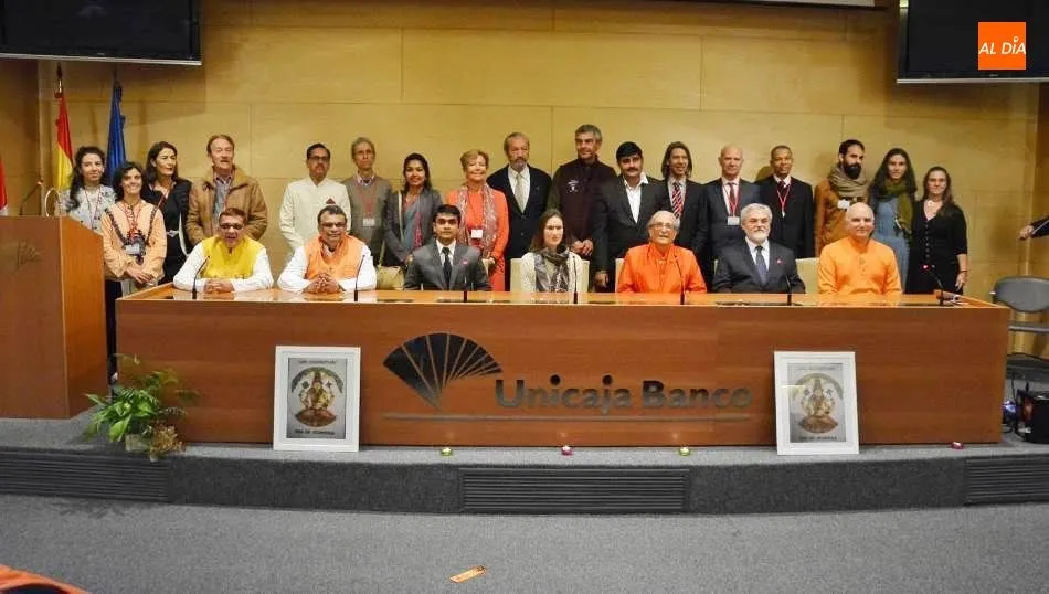 Jornada inaugural del I Congreso Mundial de Yoga y Ayurveda. Foto de Lydia González
