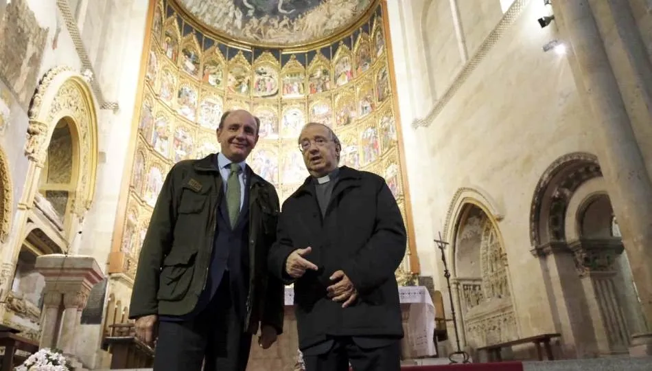 El Deán-Presidente del Cabildo Catedral, Florentino Gutiérrez, y el director de la Fundación Iberdrola España, Ramón Castresana, han suscrito esta mañana un convenio para llevar adelante esta iniciativa