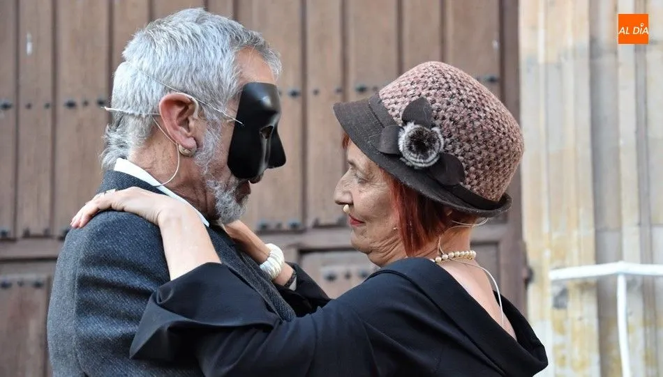 Una de las escenas del montaje Dama Luna de Komo Teatro