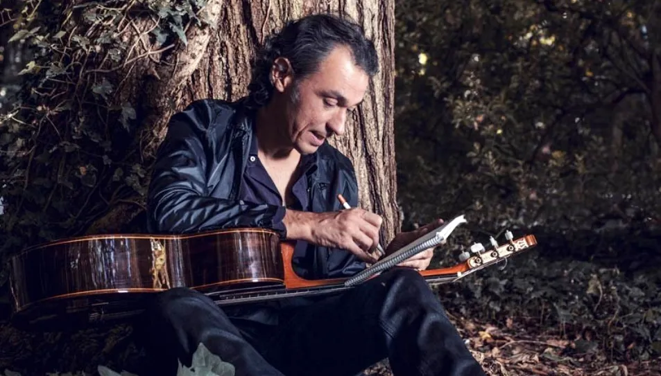 José Luis Encinas vuelve con un nuevo disco en el que la guitarra española crea paisajes musicales de enorme fuerza y poesía