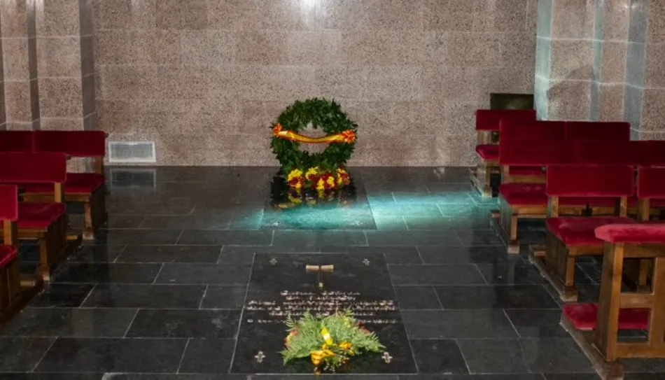 Tumba de Franco en el cementerio de Mingorrubio, en el Pardo