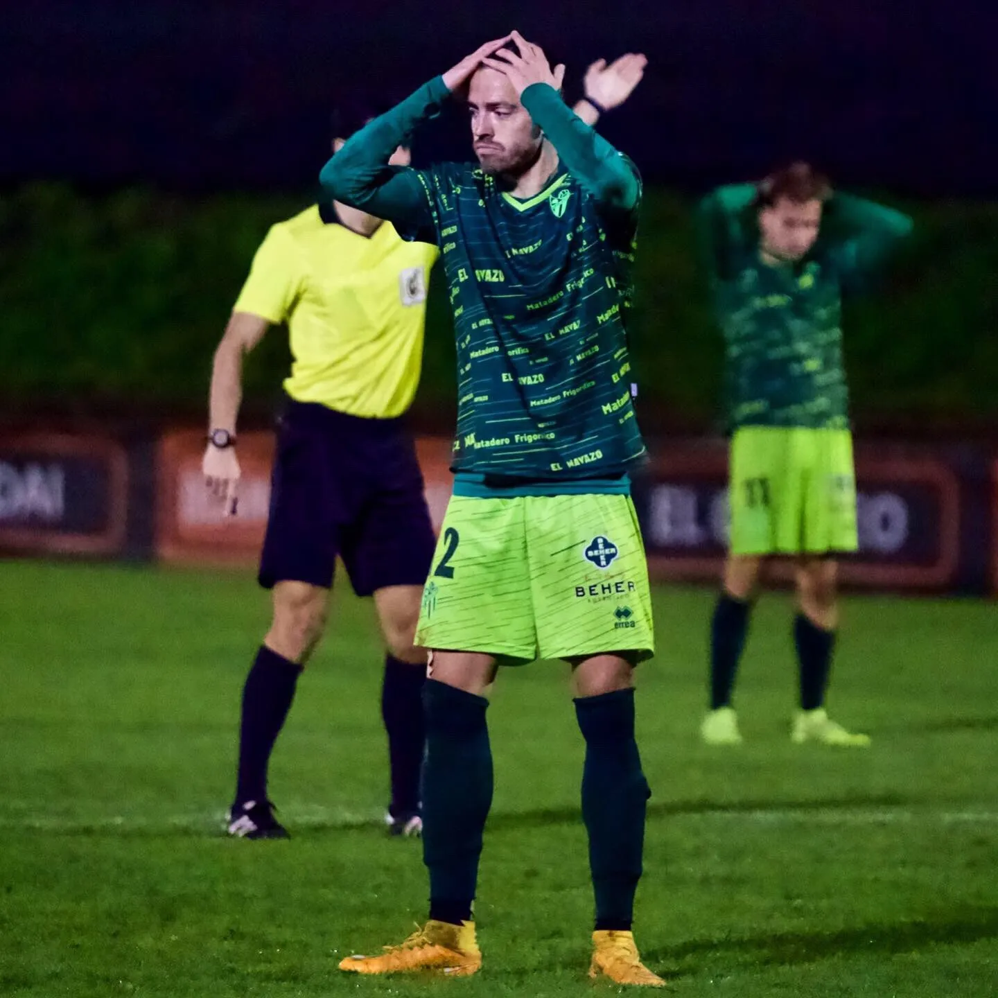 Los jugadores del Guijuelo se lamentan / TWITTER