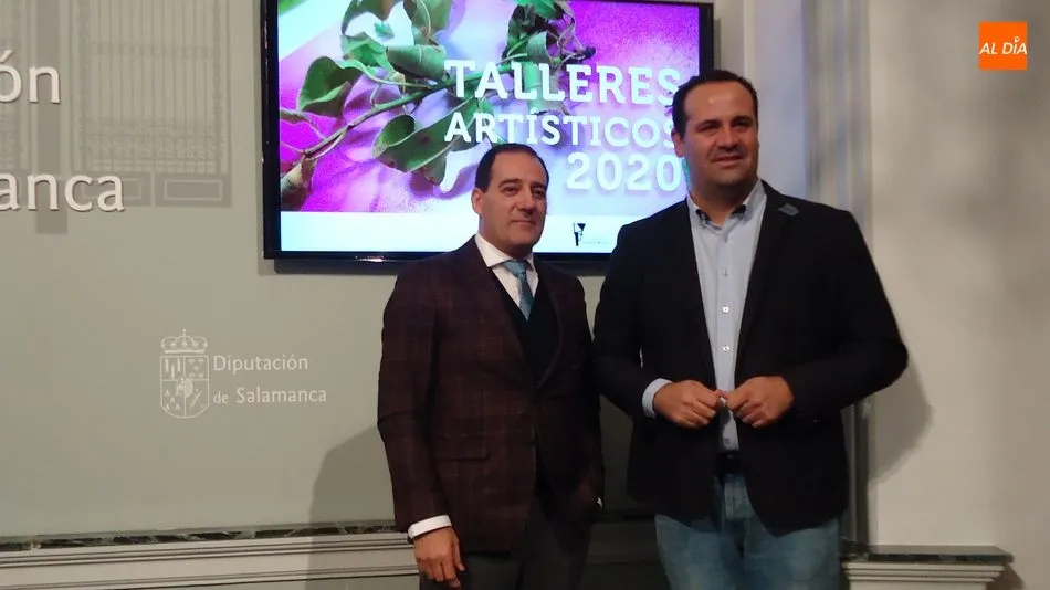 José Félix García, de la Fundación Venancio Blanco, y el diputado de Cultura, David Mingo