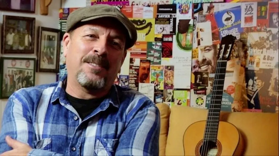 Javier Ruibal, destacado compositor, guitarrista, cantante