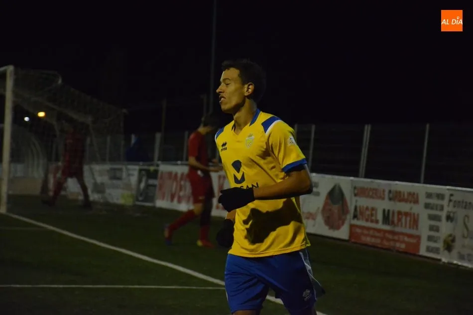 Palomi, un futbolista del Monterrey / Lydia González