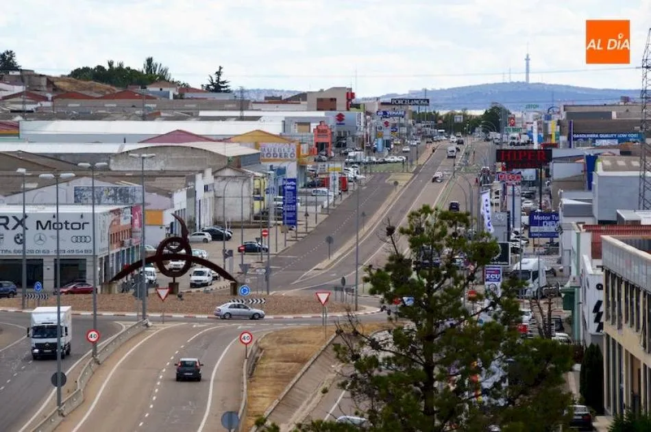 Polígono de los Villares / Ángel Merino