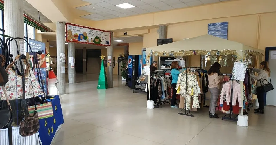 El mercadillo se abrirá el lunes en el hall de la Escuela Oficial de Idiomas
