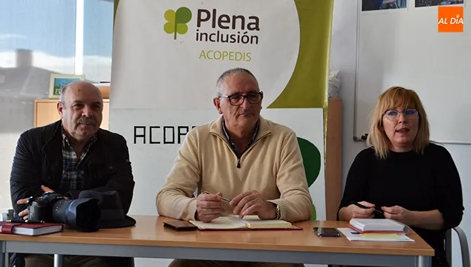 Miguel Ángel Gómez Garcinuño, Juan Madrid y Susana Torres presentaban el proyecto 365 con Acopedis