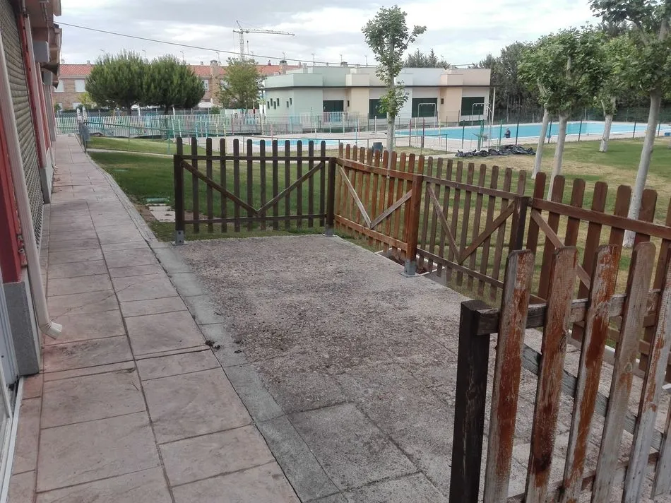 La piscina municipal de Monterrubio de la Armuña