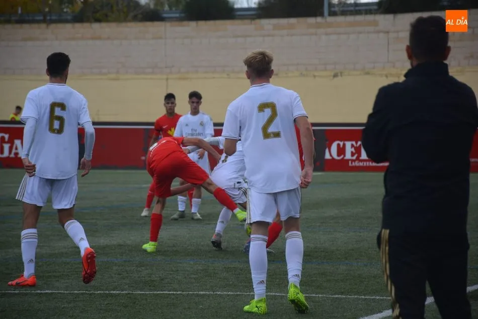 Un partido del Santa Marta ante el Real Madrid