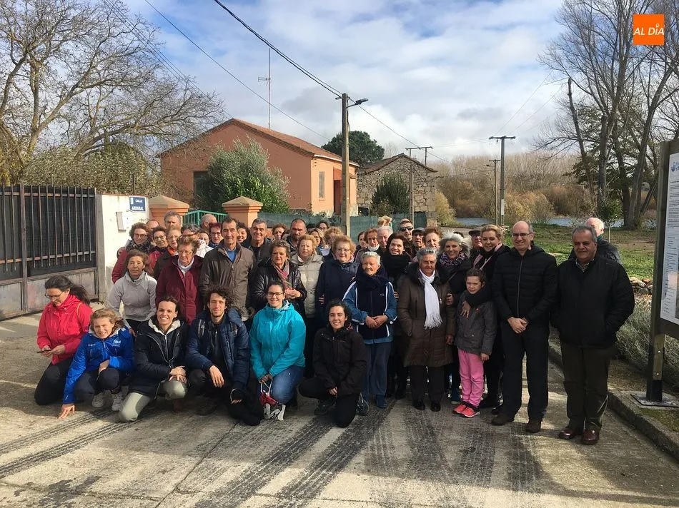 Numeroso público acudió a la presentación de la ruta Viviendo el Tormes