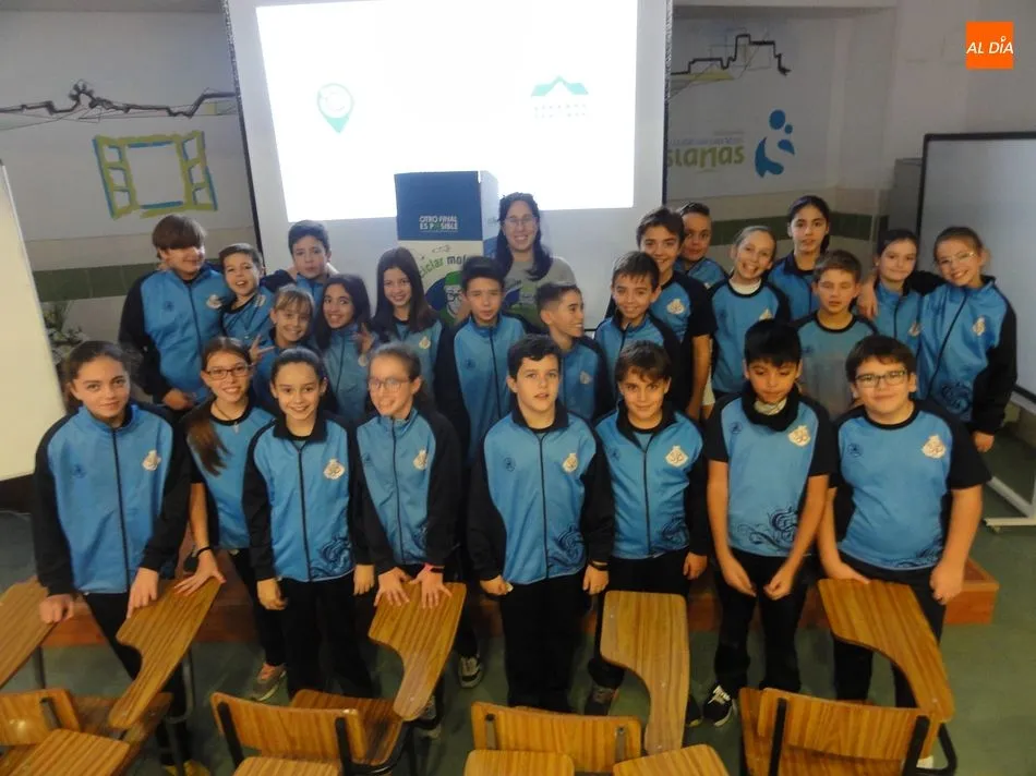 Los alumnos aprenden a reciclar con el taller ‘Otro final es posible’