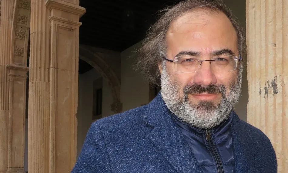  El poeta Alfredo Pérez Alencart en el Colegio Fonseca de la Usal (foto de J. Alencar)