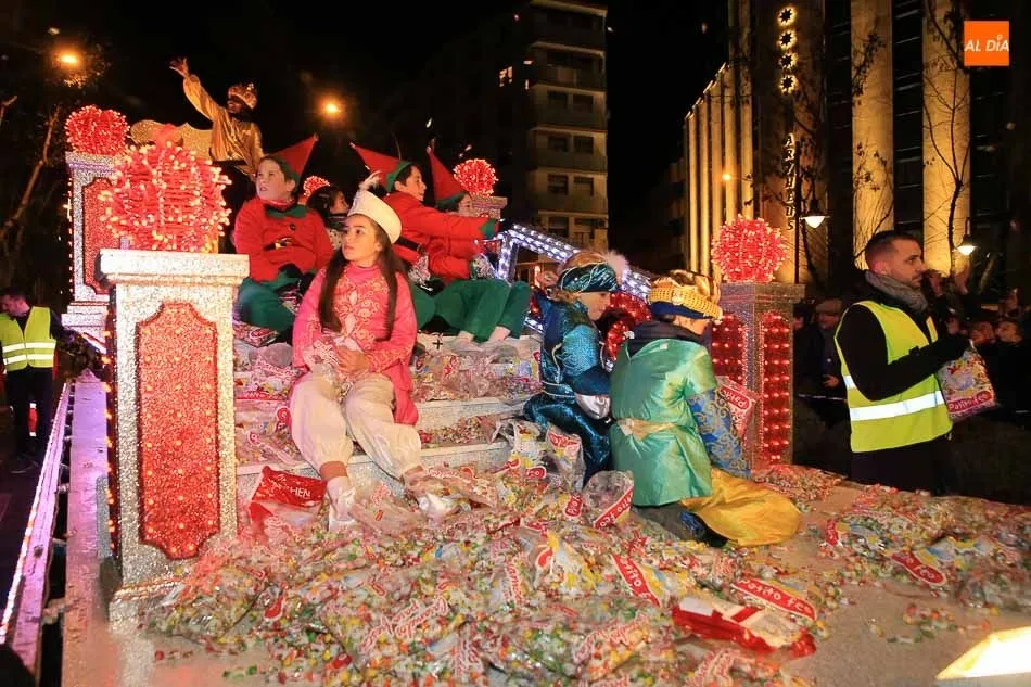 Juventud Taurina de Salamanca vuelve a donar 20.000 caramelos a la Cabalgata de Reyes