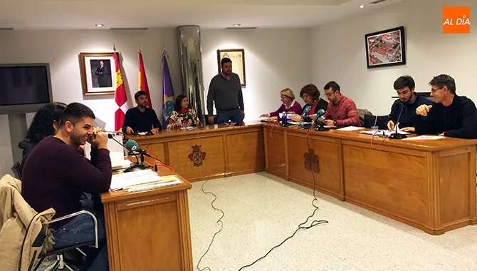 El Ayuntamiento celebraba este noche una sesión de Pleno Ordinario