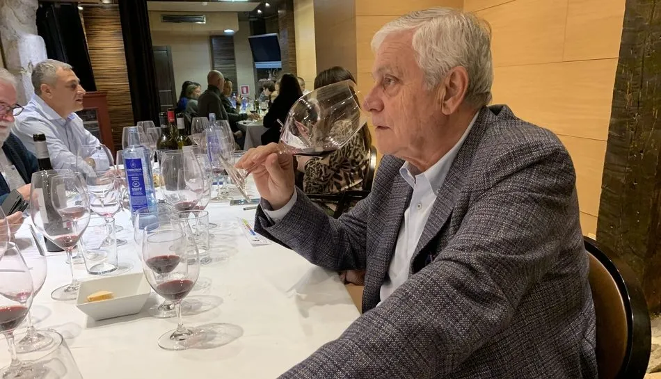 Jorge de Luis, director de la cata / FOTOS: JAVIER BRAGADO