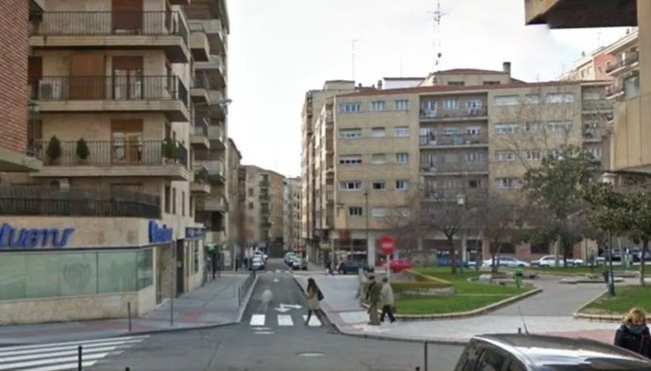 Herido un joven de 27 años tras recibir un botellazo en la cabeza en una pelea de madrugada