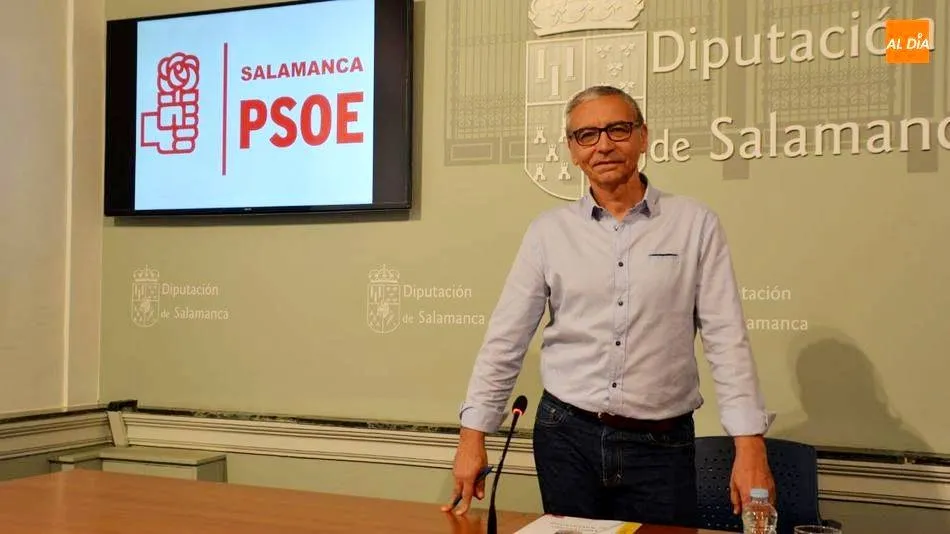 Francisco Martín del Molino es militante socialista desde hace más de 40 años y ha formado parte de distintas ejecutivas provinciales, comités regionales, provinciales y locales del PSOE