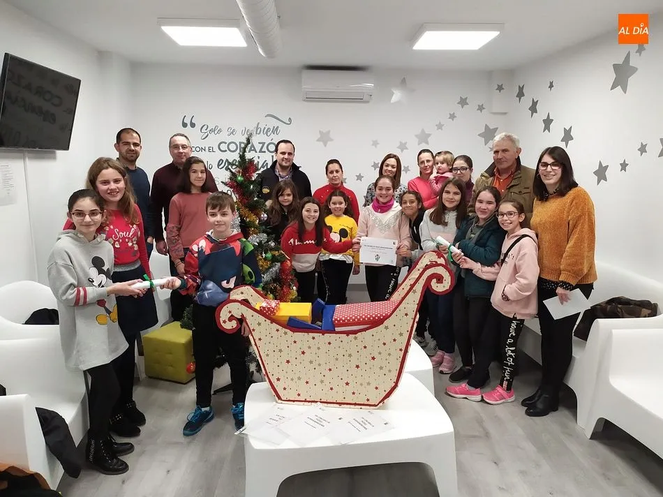 El concurso intergeneracional de puzles entrega sus premios