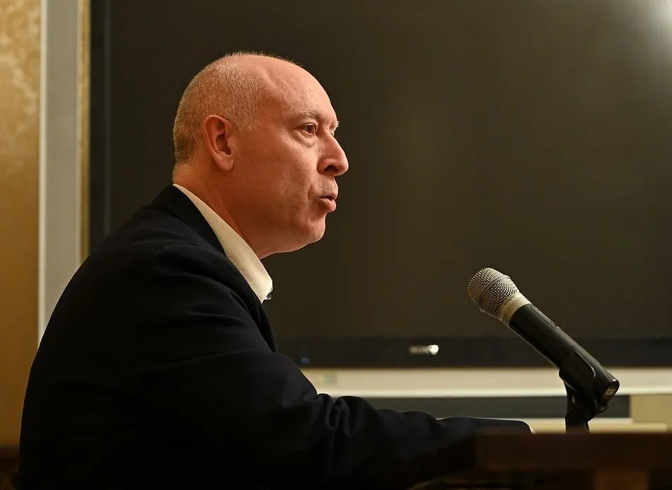 El Ayuntamiento presenta un novedoso programa de formación en liderazgo para mujeres