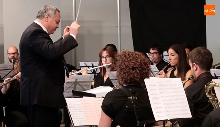 Bajo la batuta de su director titular Mario Vercher Grau, la Banda Municipal actuará en el Liceo