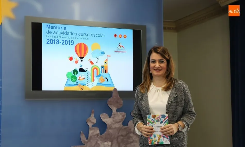 ​La concejala de Educación, Mª Victoria Bermejo, en el balance de estas actividades