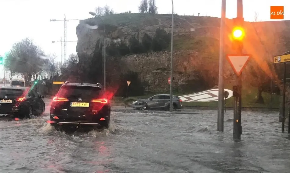 Glorieta de los Milagros inundada