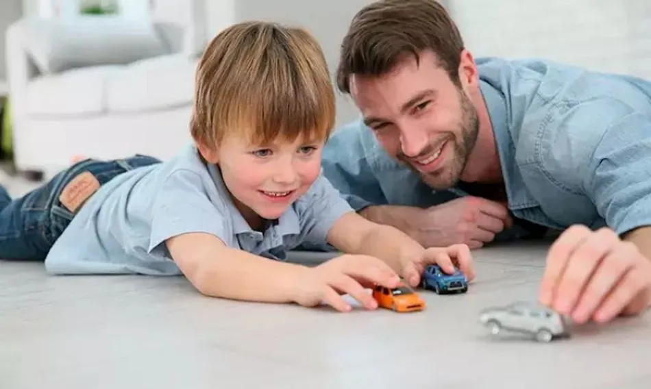 Hay que tener precaución no solo a la hora de adquirir juguetes sino incluso en el momento recreativo / EP