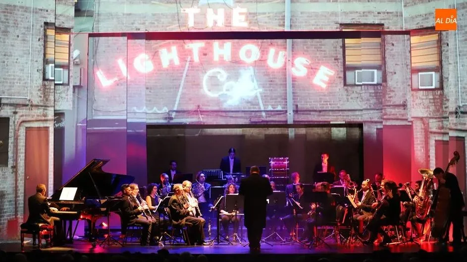 La Banda toca durante el concierto