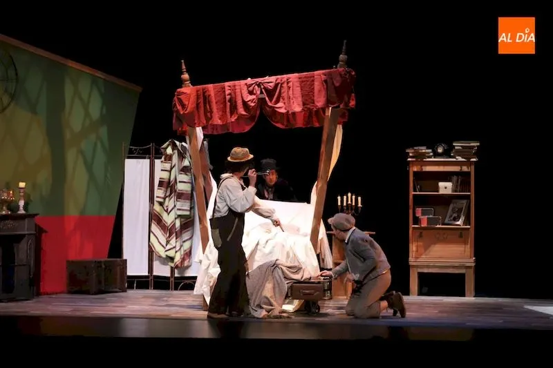 Escena de la obra Descubriendo la isla del tesoro representada en el Liceo / Lydia González