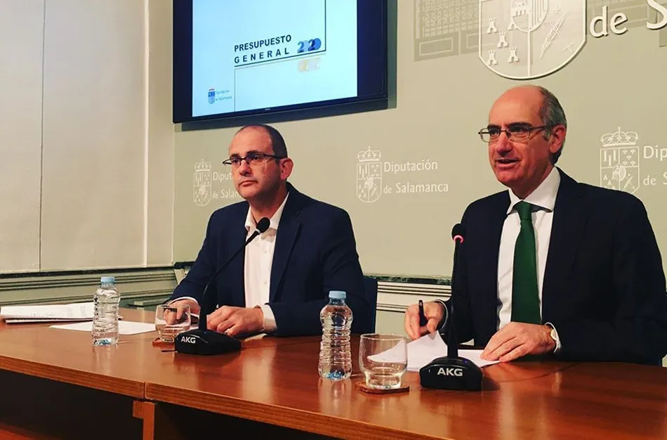 El presidente de la Diputación, Javier Iglesias y el diputado de Economía, Antonio Luis Sánchez
