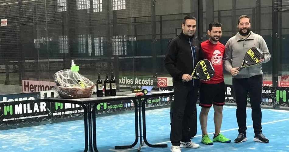 Ganadores del primer torneo navideño de Pádel Life
