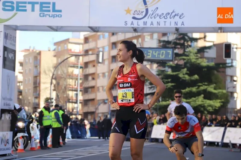 Gema Martín, tras cruzar la línea de meta / Lydia González